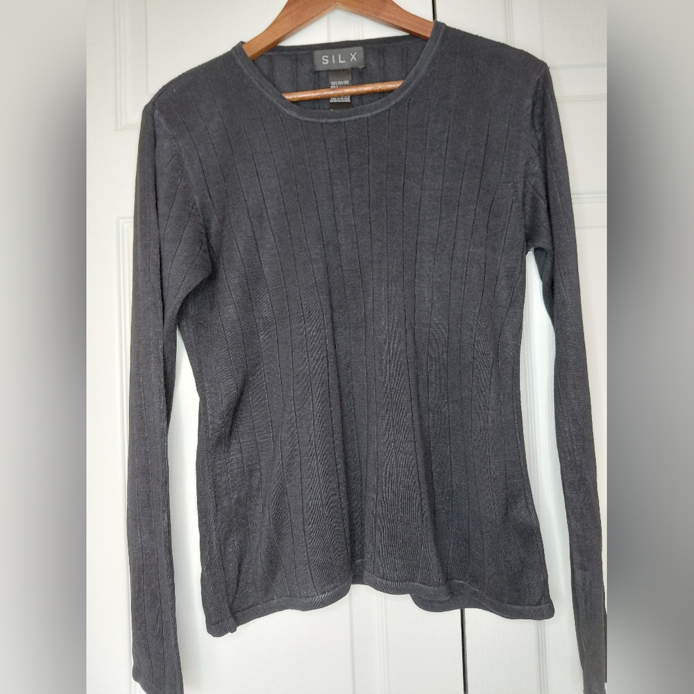 SILX Black Womens Crew Neck Longsleeves Top Size L. Silk 100%